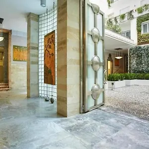  Apartment Palazzo Beltrade By Halldis Italy
