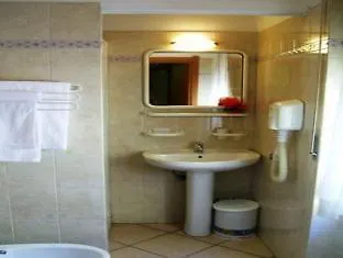 **  Hotel San Siro Fiera Milano İtalya